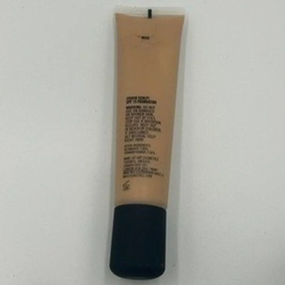 MAC Studio Sculpt Foundation NC30 40ml SPF 15 New Gel-Cream Satin Finish